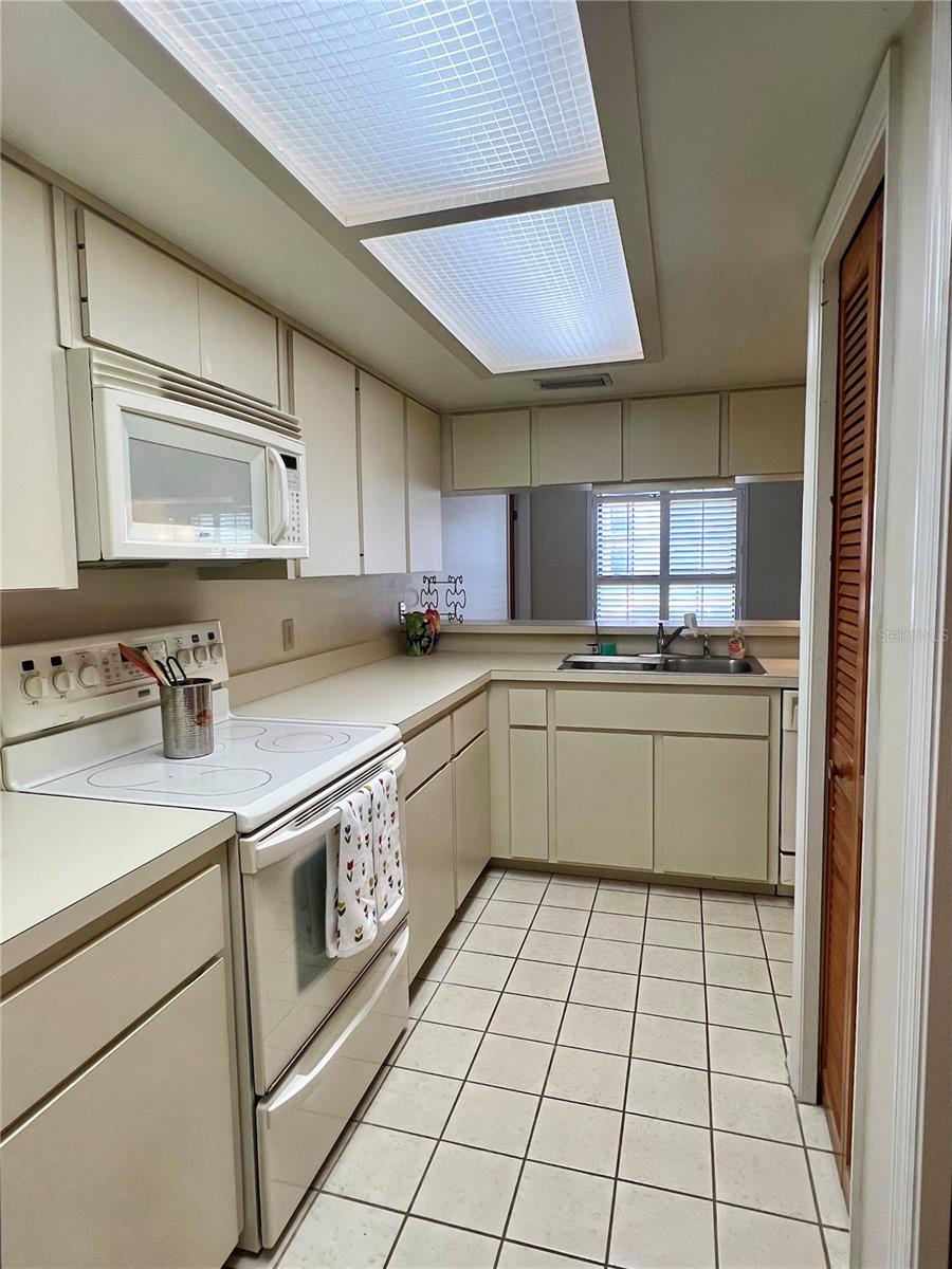 2352 Forest Dr #2352 Property Photo 13