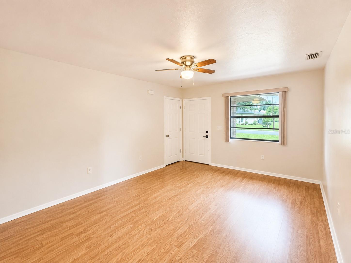 3524 Bristol St Property Photo 3