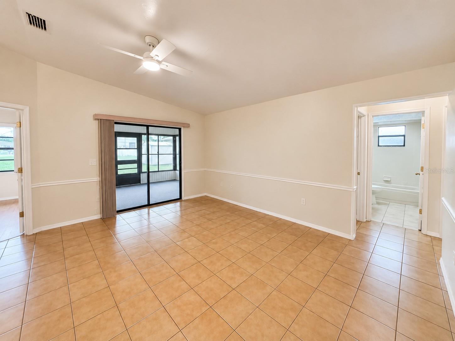 3524 Bristol St Property Photo 6