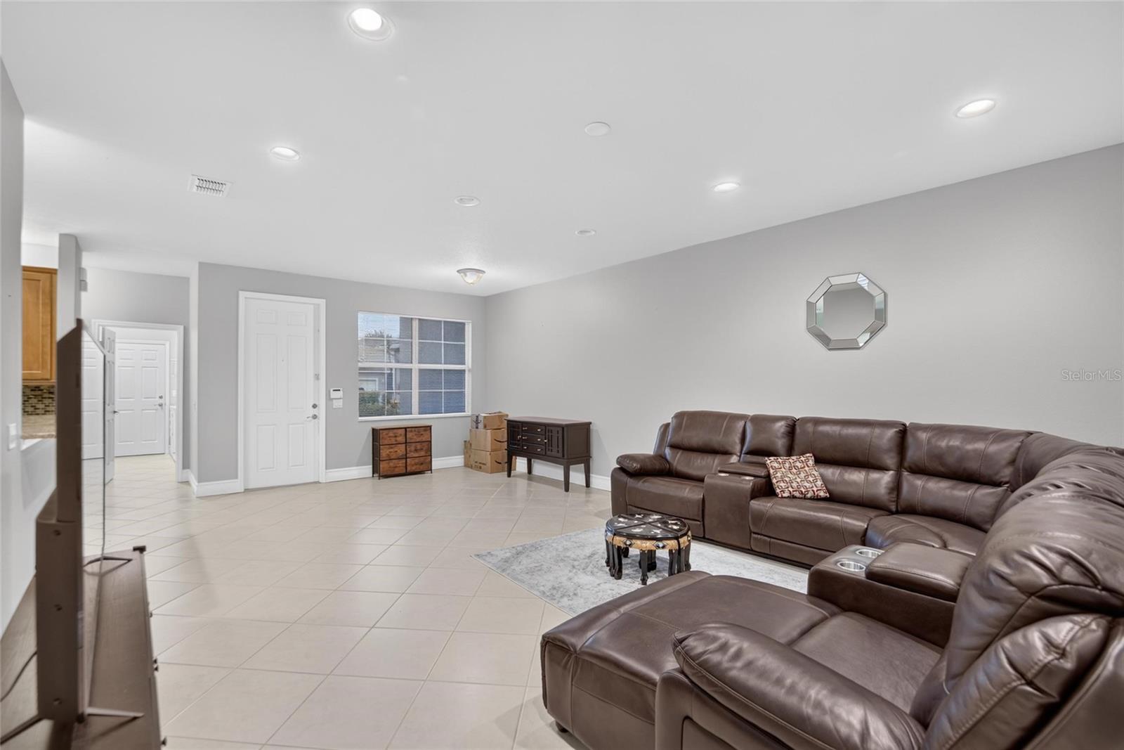 16216 Amethyst Key Dr Property Photo 8