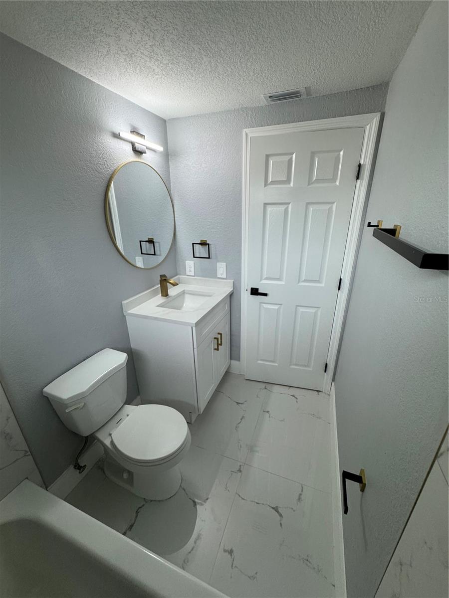 6205 Westport Dr Property Photo 9