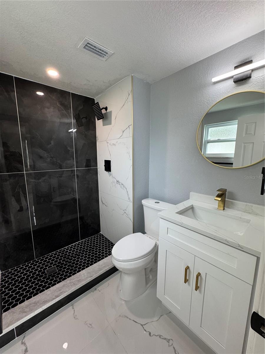 6205 Westport Dr Property Photo 10