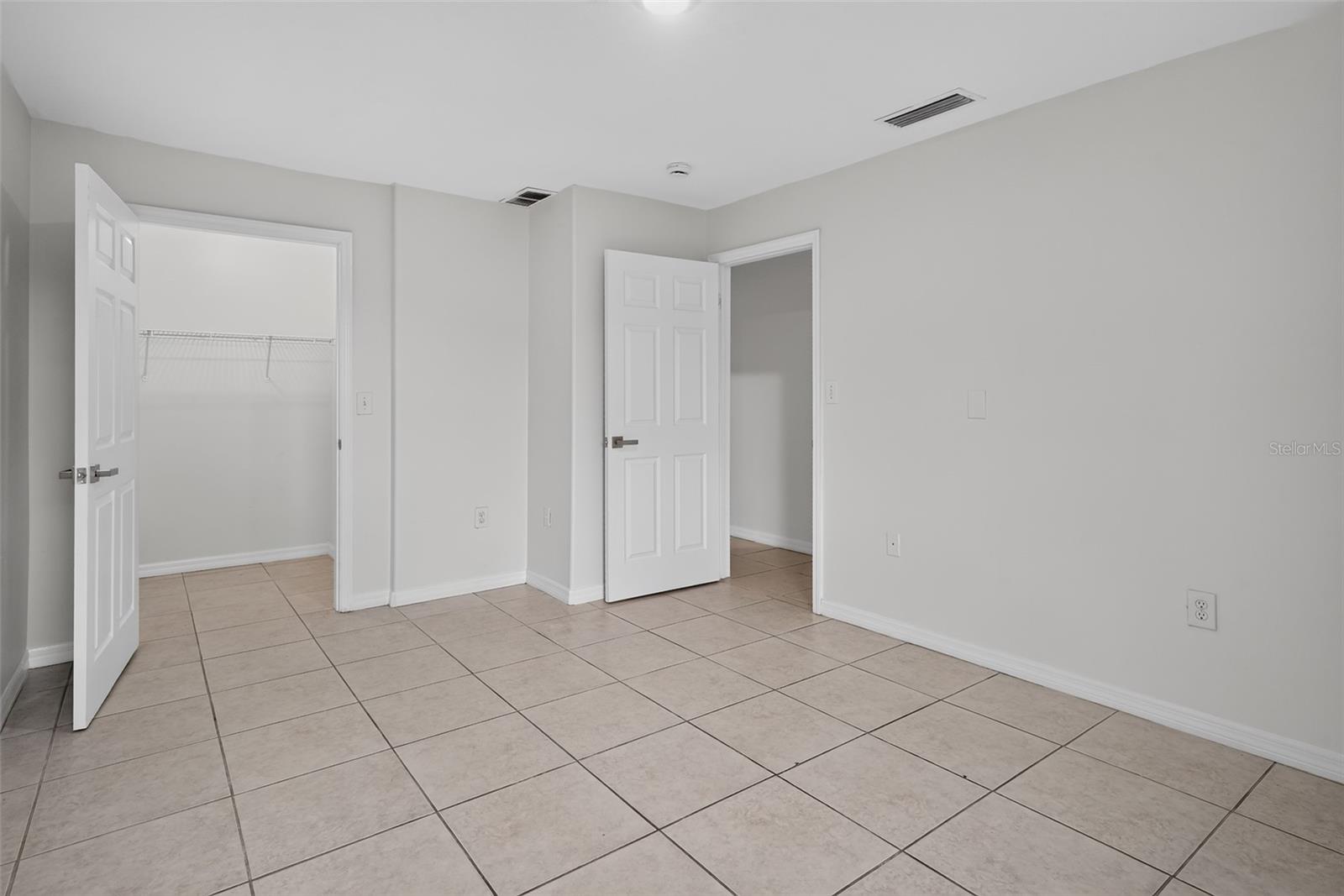 774 Hampton Dr Ne Property Photo 7