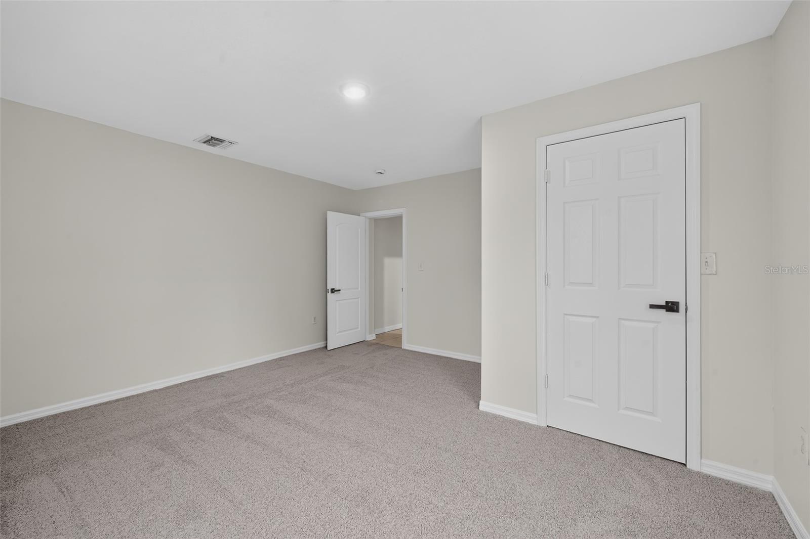 774 Hampton Dr Ne Property Photo 9