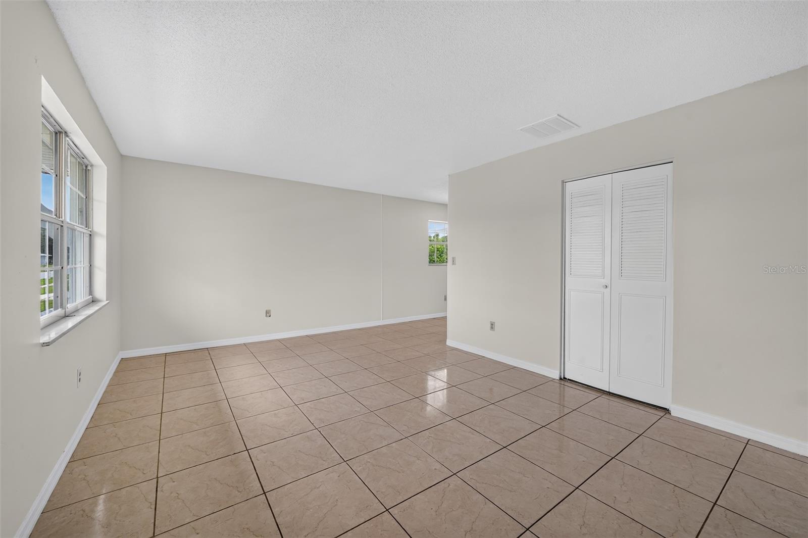 774 Hampton Dr Ne Property Photo 13