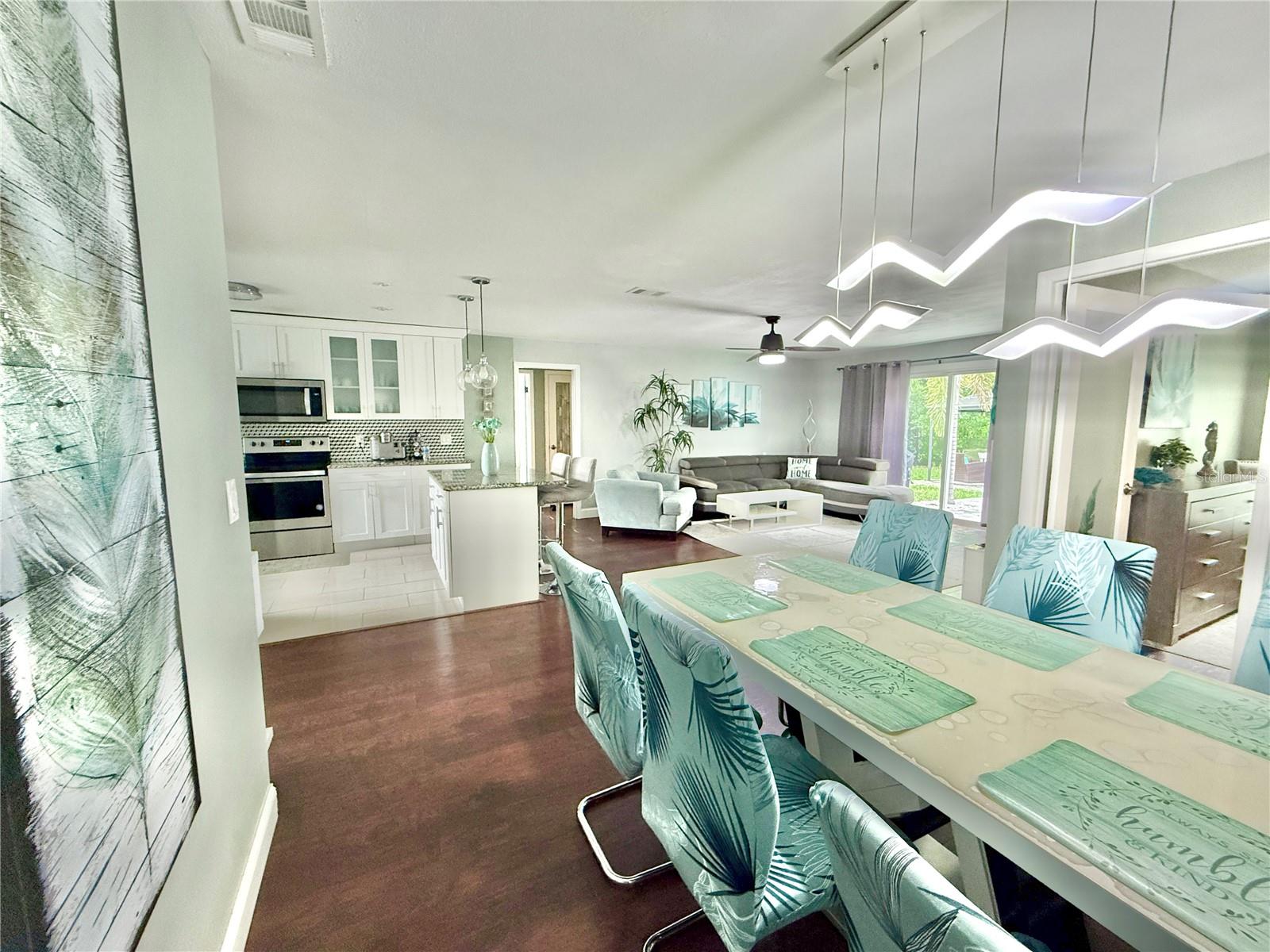 1237 Lotus Path Property Photo 7