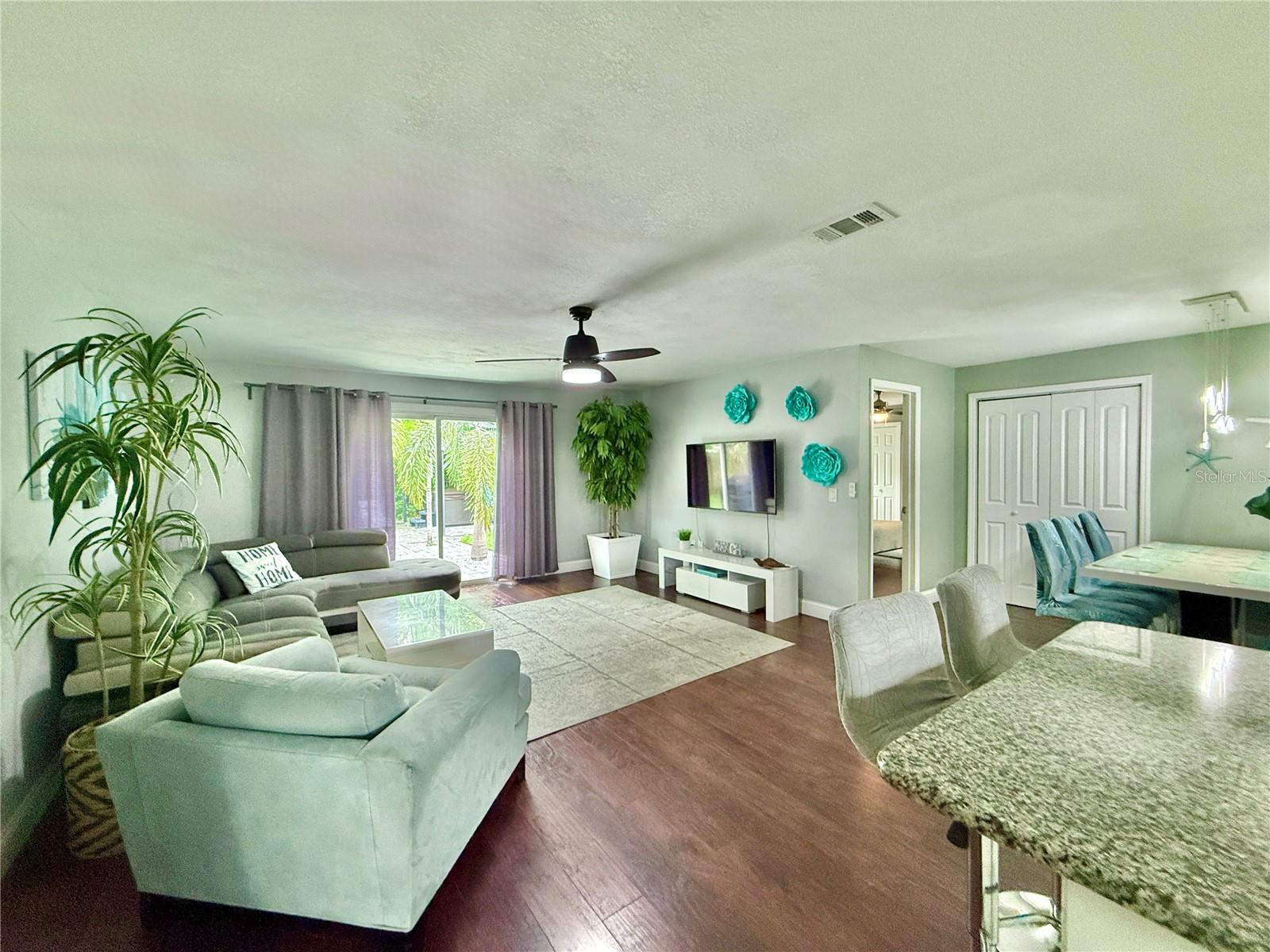 1237 Lotus Path Property Photo 11