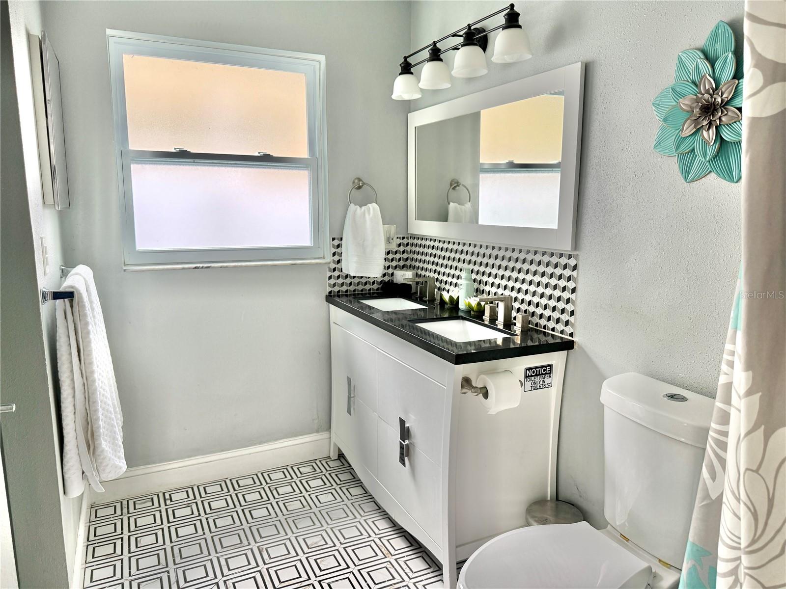 1237 Lotus Path Property Photo 24