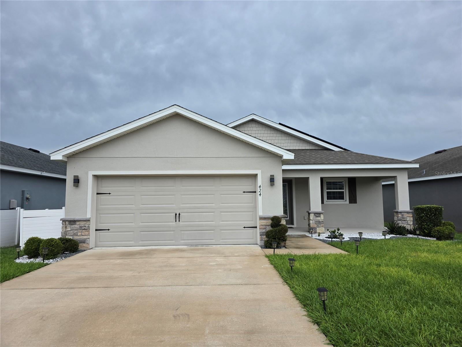 424 Capri Way Property Photo 1