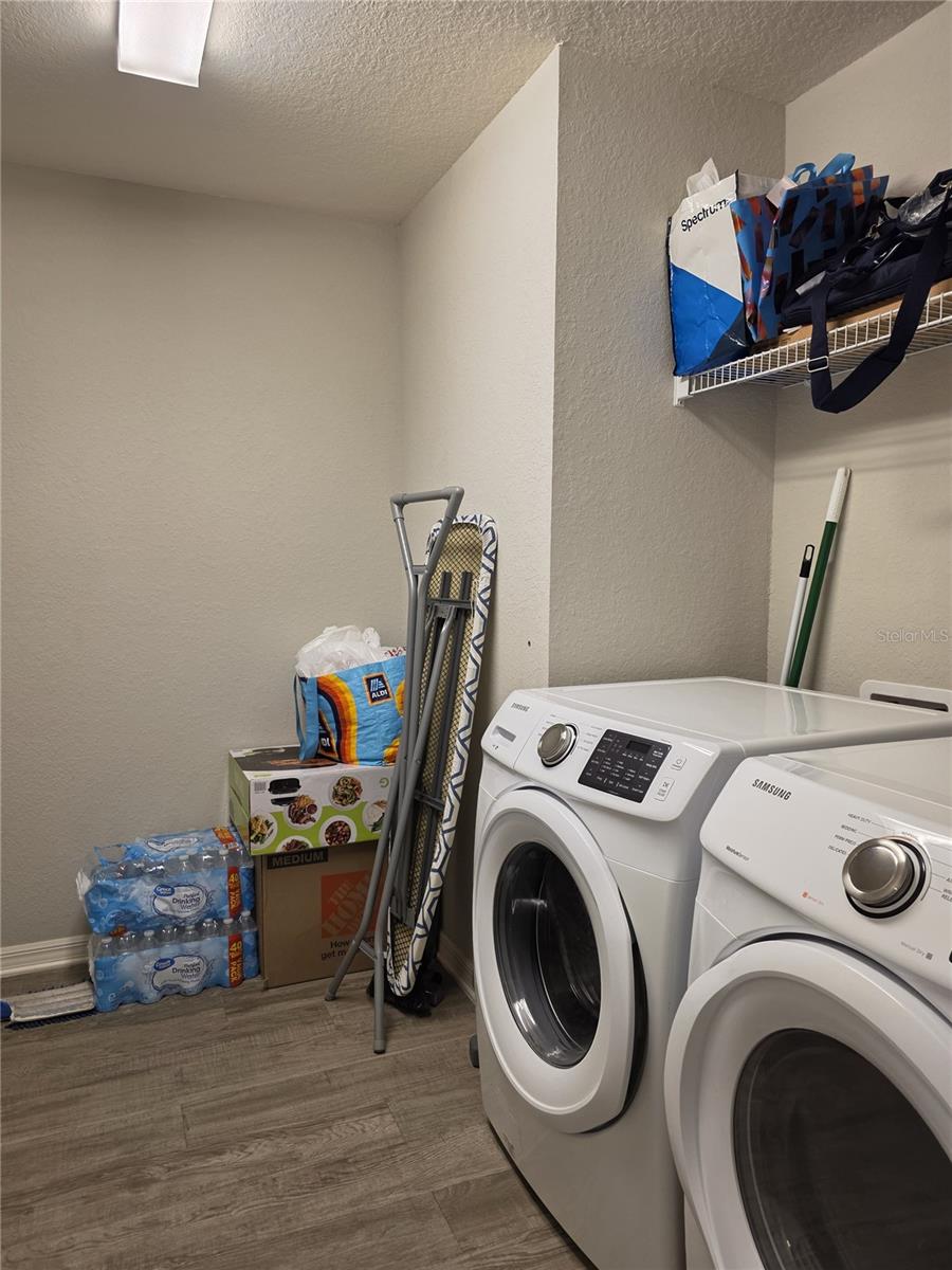 424 Capri Way Property Photo 10
