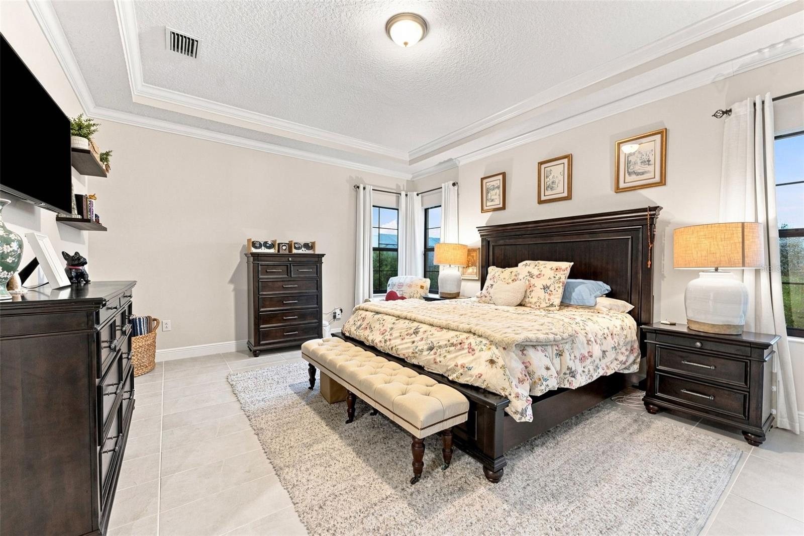 10370 Meadowrun Dr Property Photo 21