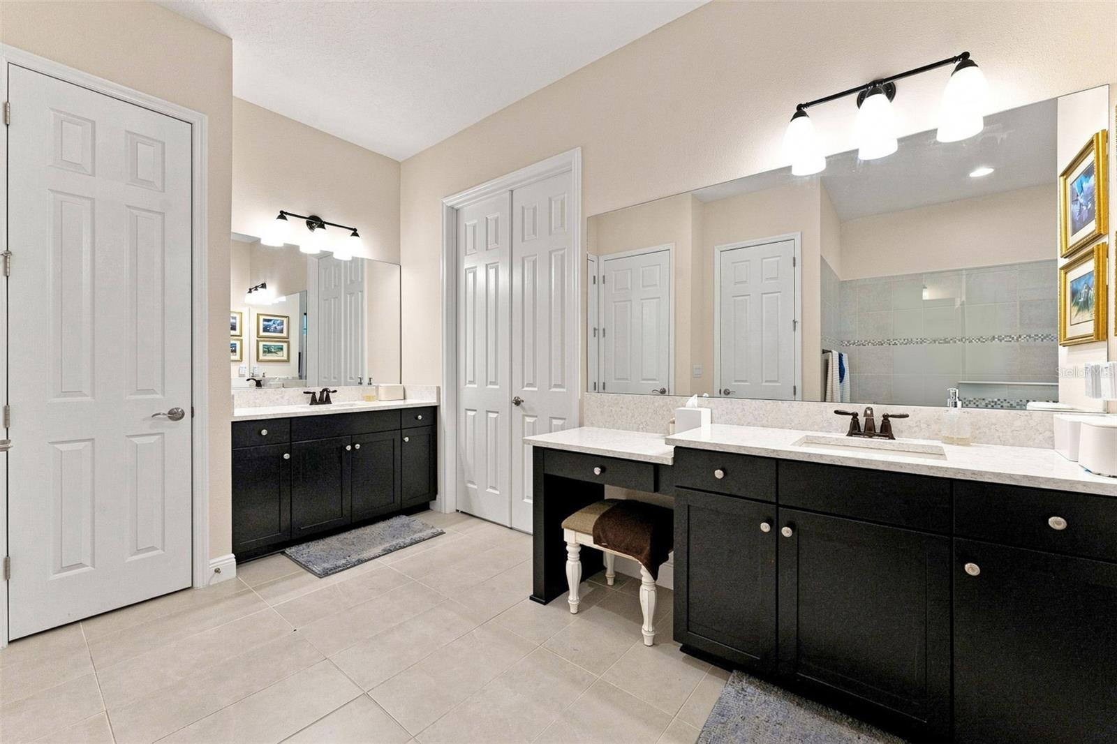 10370 Meadowrun Dr Property Photo 25
