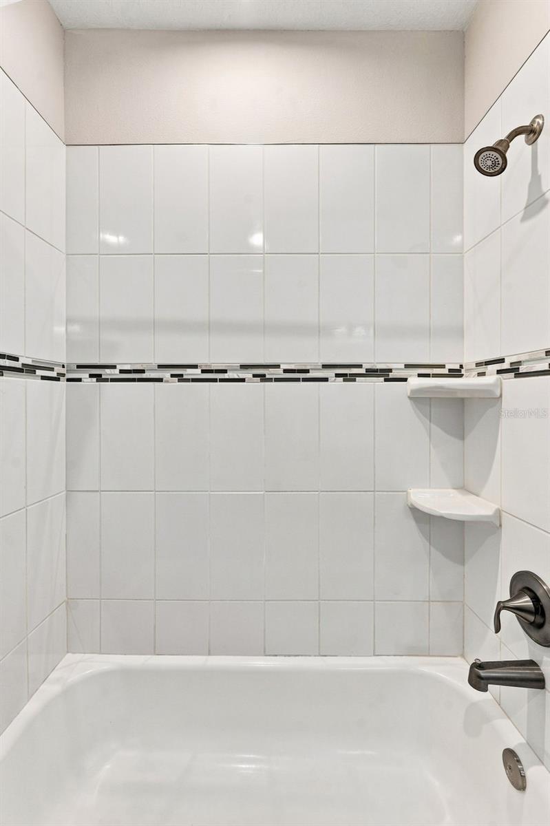 10370 Meadowrun Dr Property Photo 35