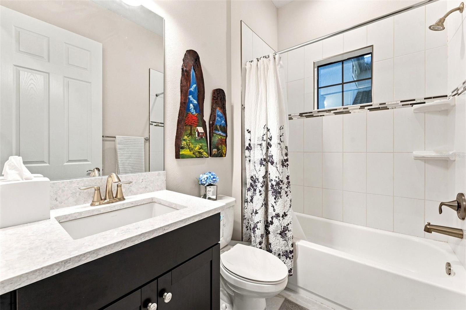10370 Meadowrun Dr Property Photo 42