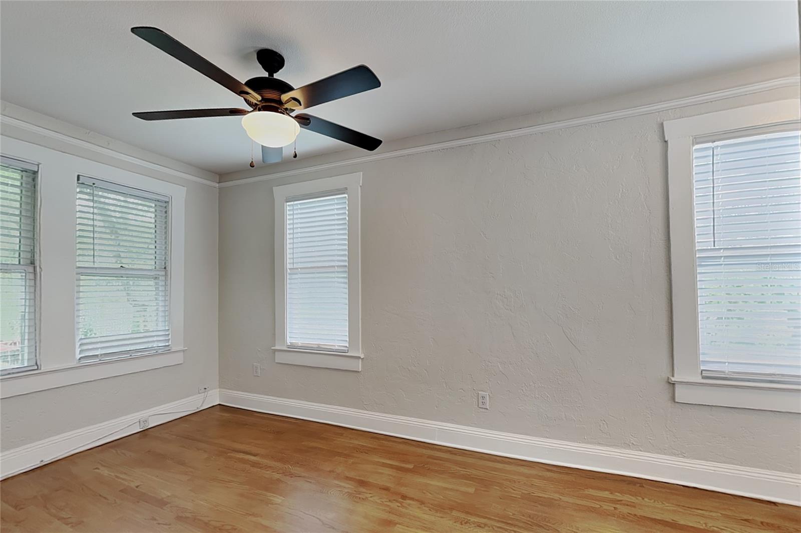 807 1/2 S Fremont Ave ##upper Property Photo 12