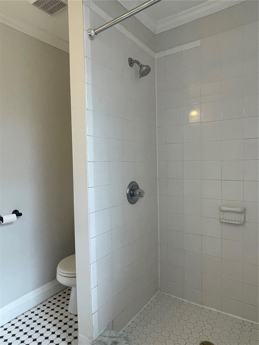 807 1/2 S Fremont Ave ##upper Property Photo 27
