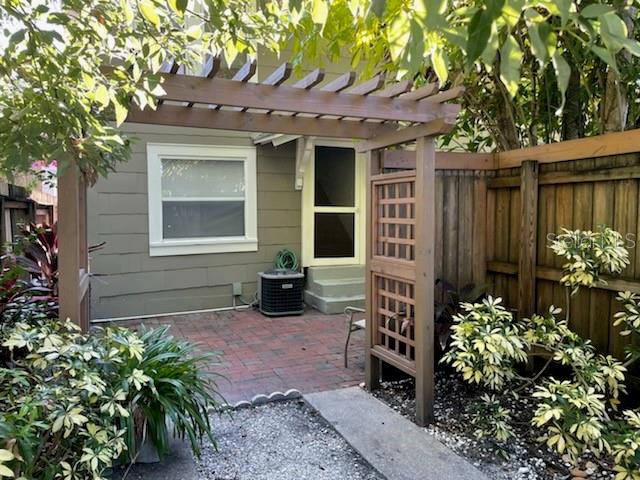 807 1/2 S Fremont Ave ##upper Property Photo 40