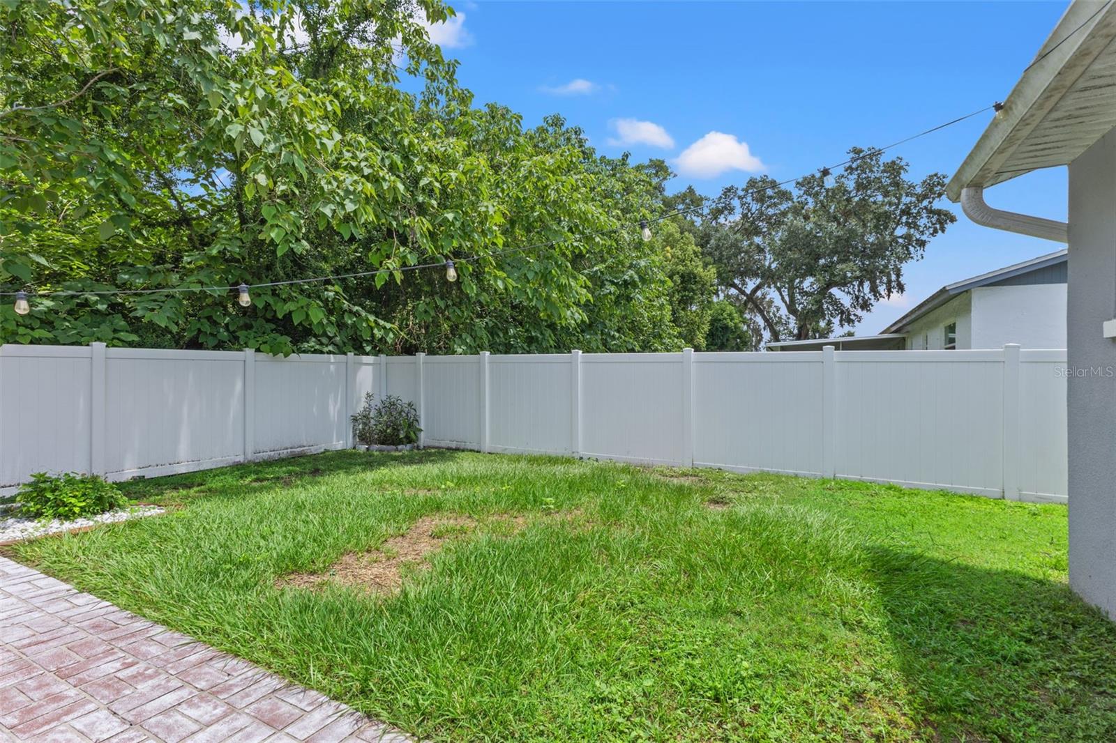 560 Robin Hill Cir Property Photo 30