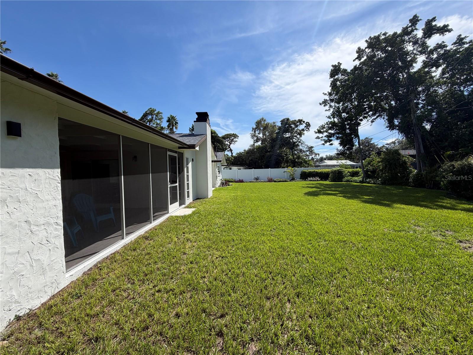 1712 Indian Rocks Rd Property Photo 33