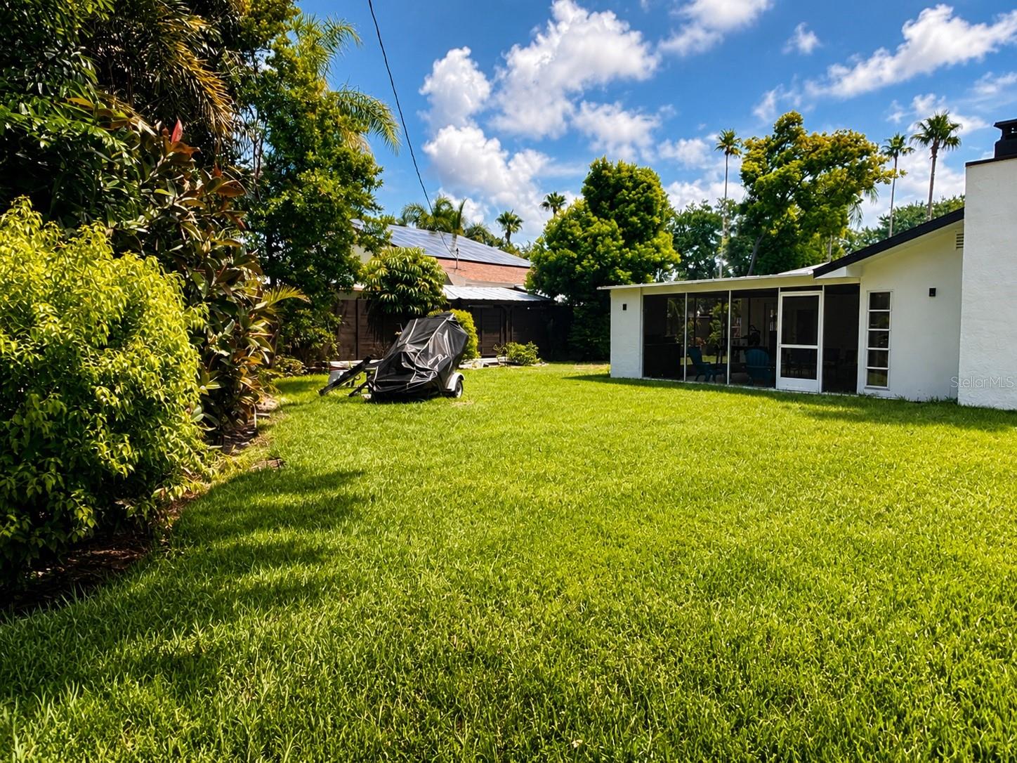 1712 Indian Rocks Rd Property Photo 39