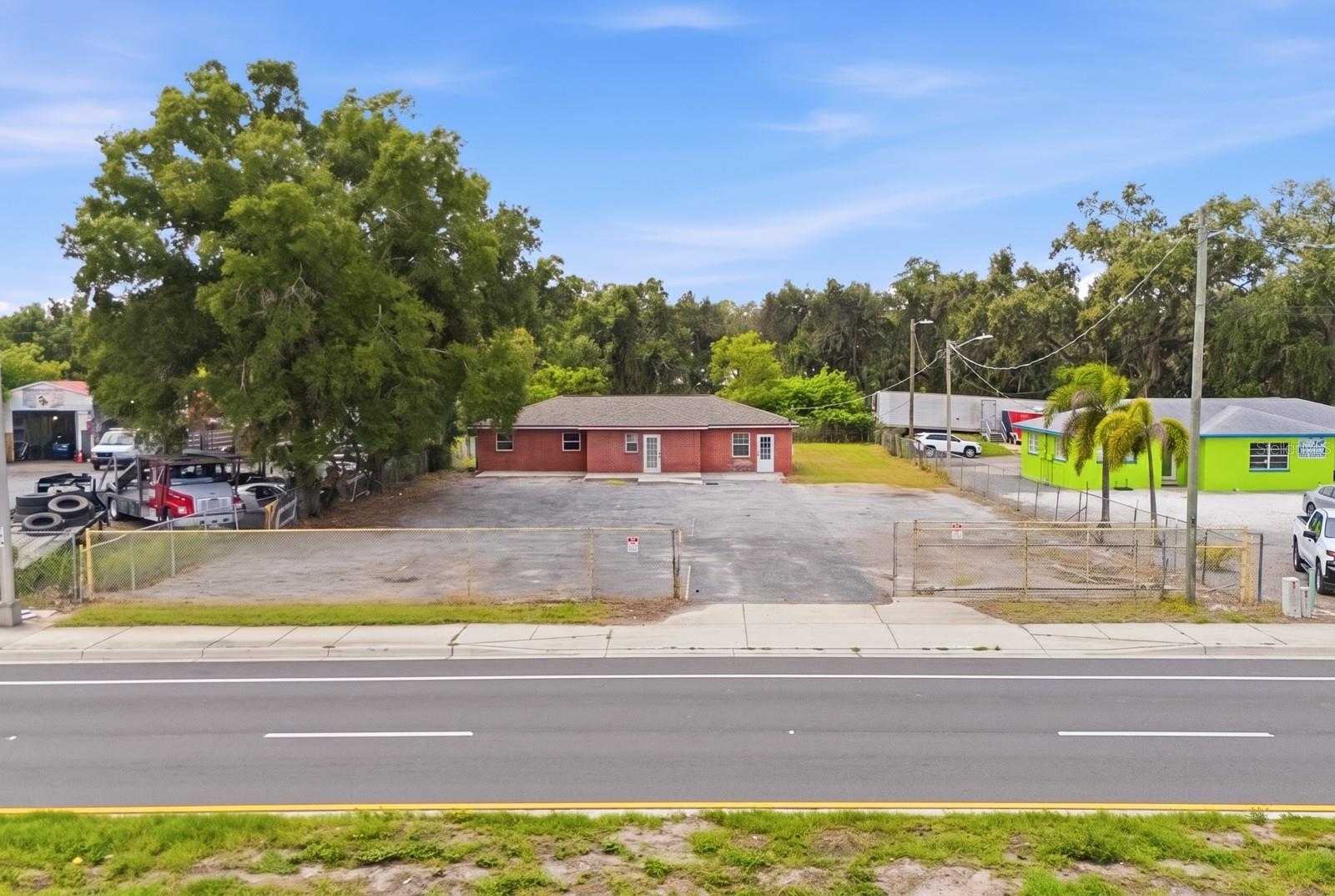 7113 Causeway Blvd Property Photo 1