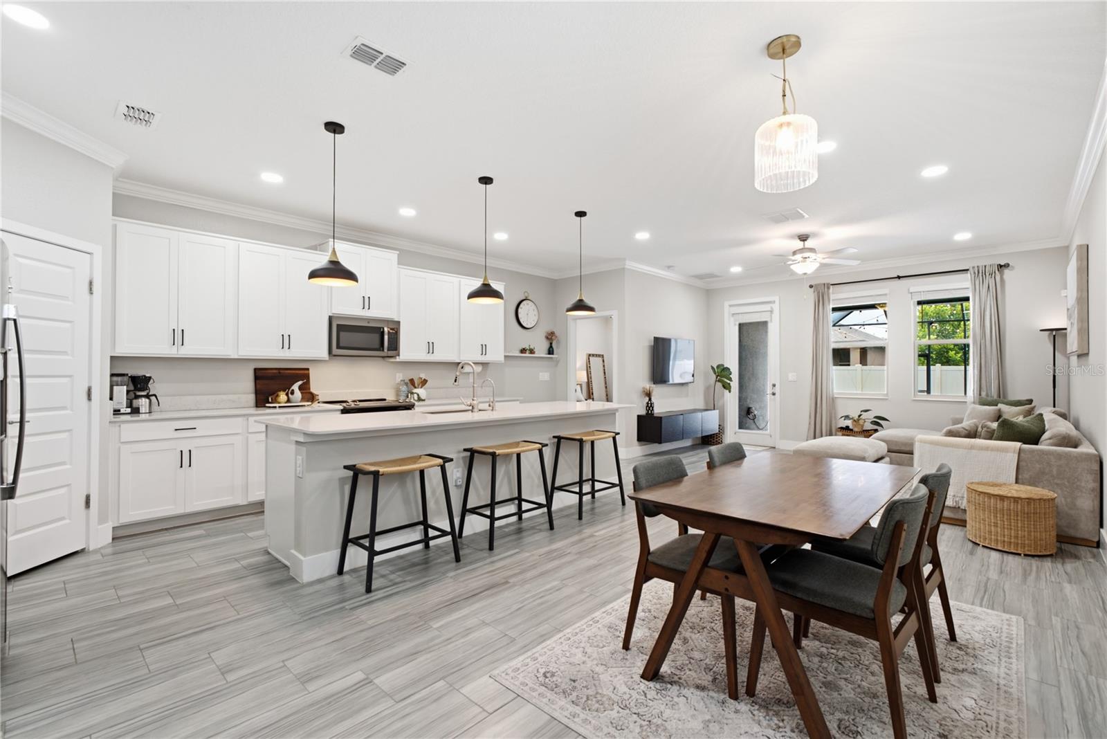 9807 Wild Begonia Loop Property Photo 14