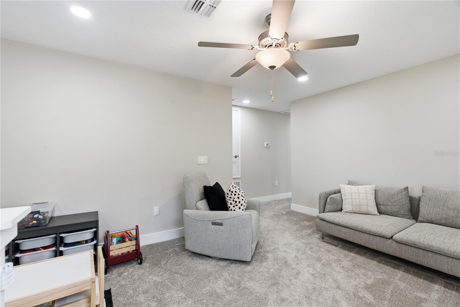 9807 Wild Begonia Loop Property Photo 31