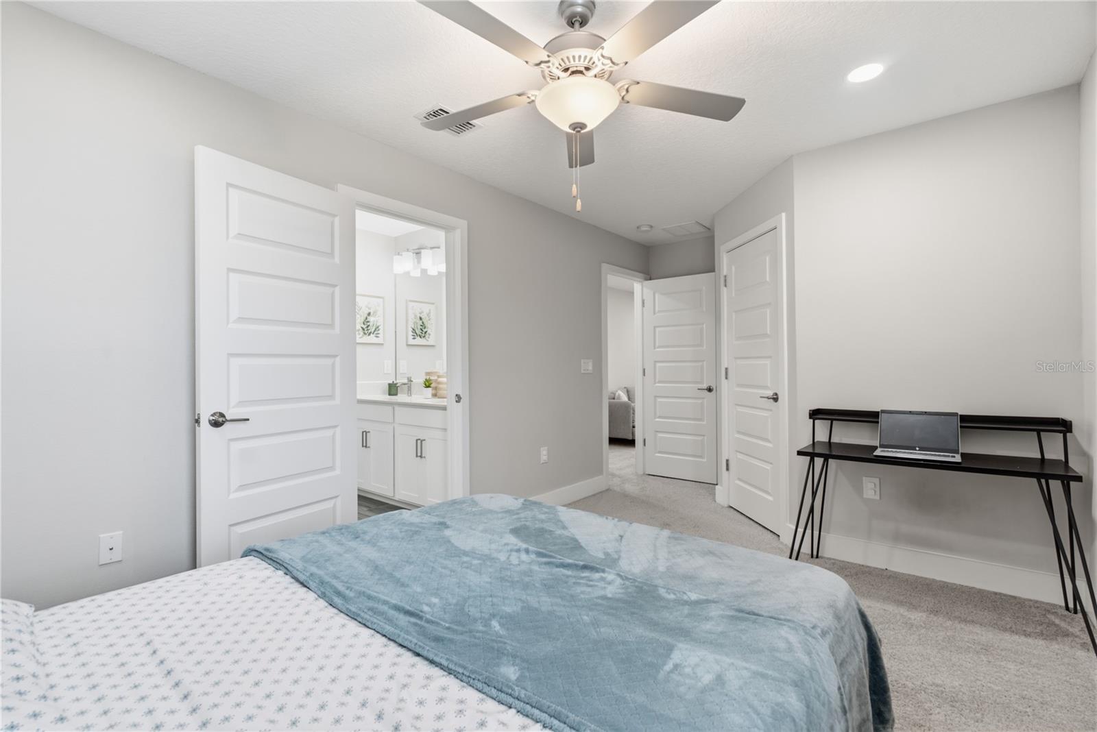 9807 Wild Begonia Loop Property Photo 33