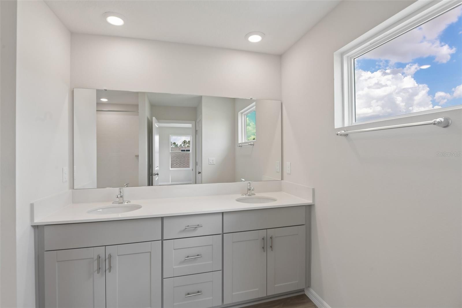 4192 River Beacon Blvd Property Photo 8