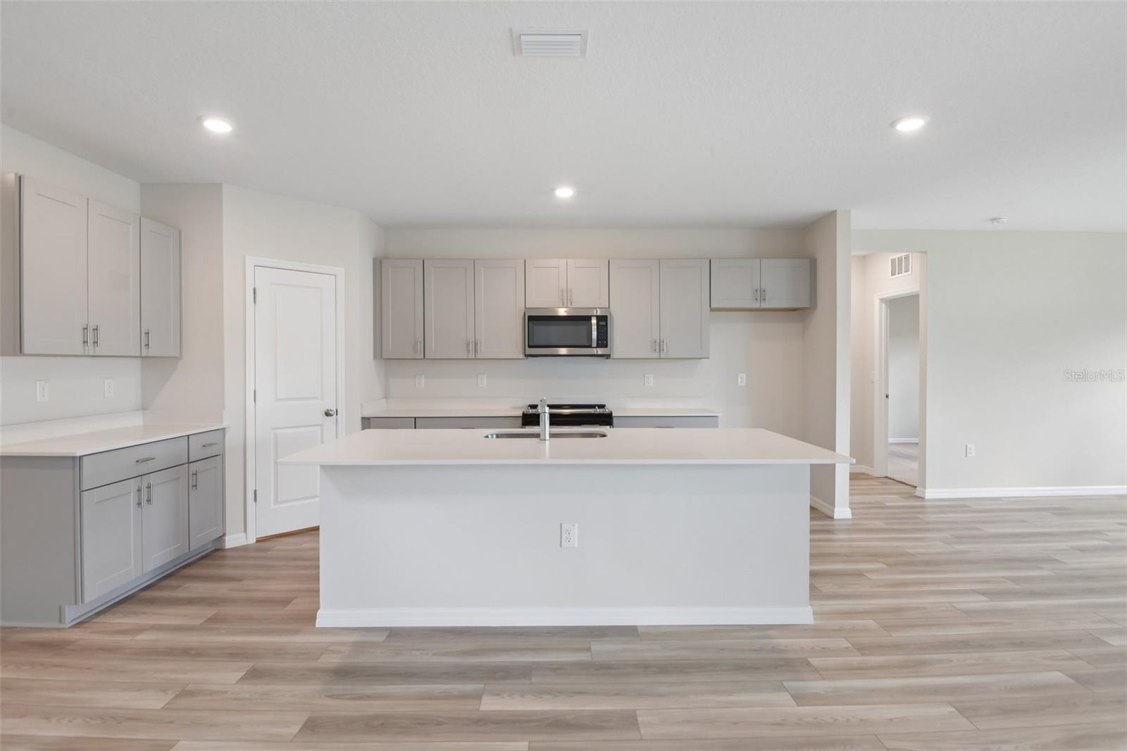 4192 River Beacon Blvd Property Photo 14