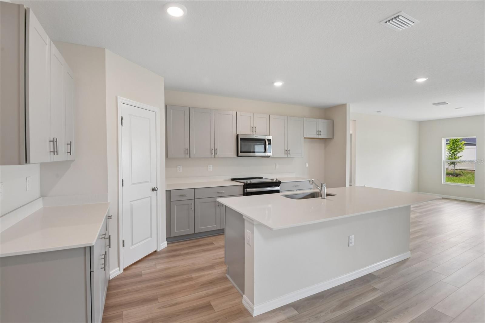 4192 River Beacon Blvd Property Photo 15