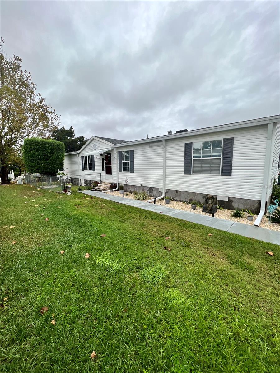 16120 Brookridge Blvd Property Photo 1