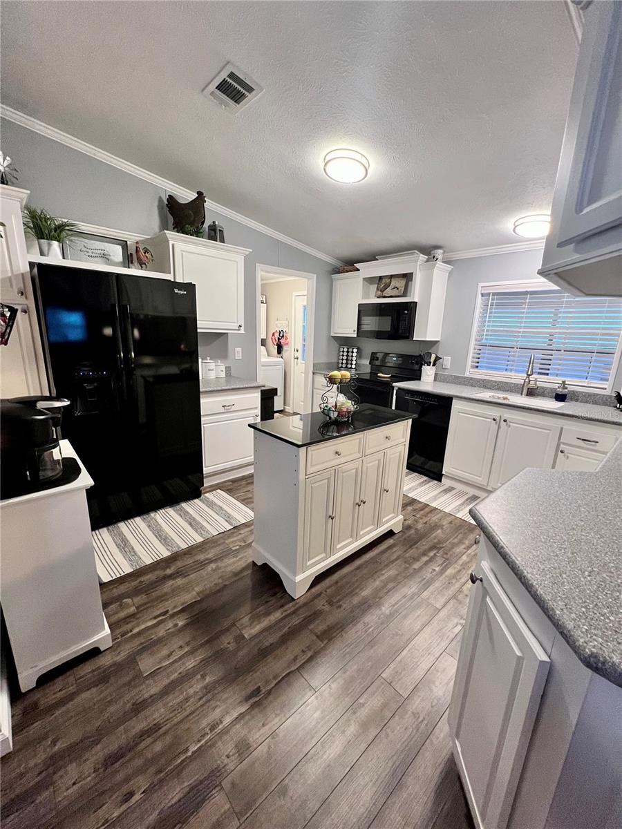 16120 Brookridge Blvd Property Photo 7