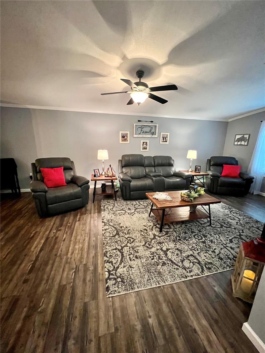 16120 Brookridge Blvd Property Photo 16