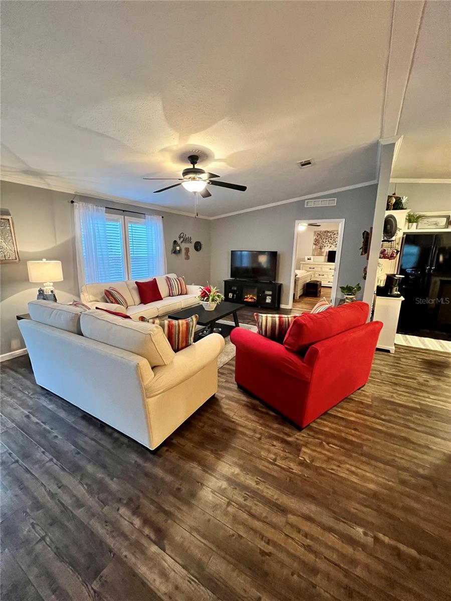16120 Brookridge Blvd Property Photo 17