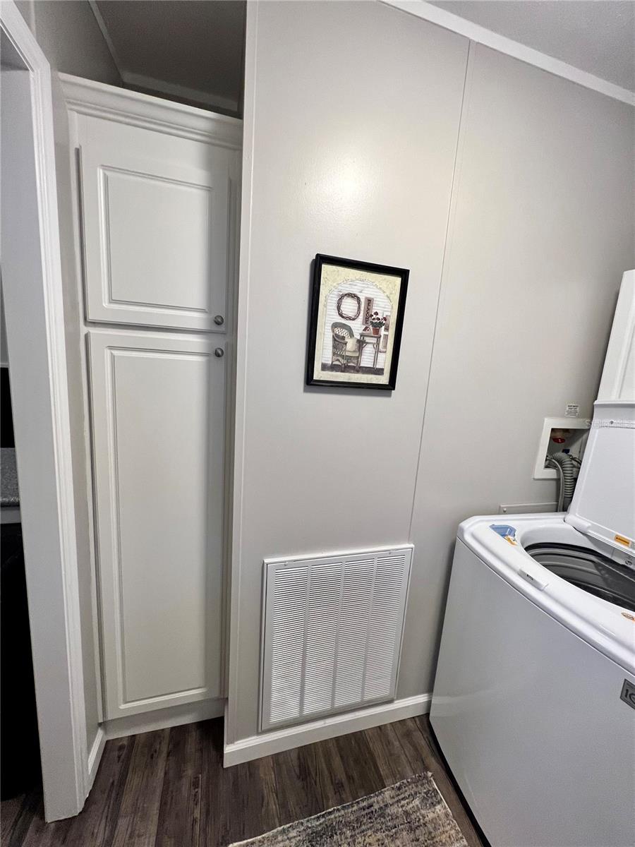16120 Brookridge Blvd Property Photo 20