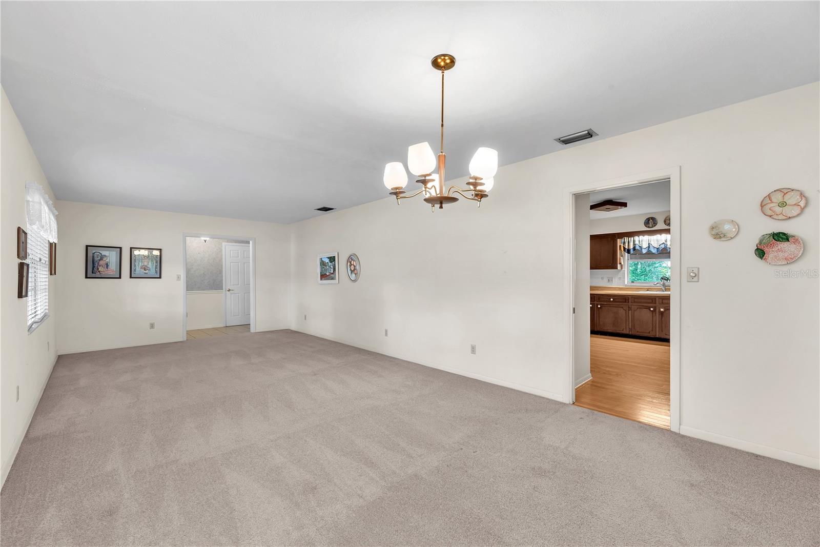 110 Ashbrook Dr Property Photo 18