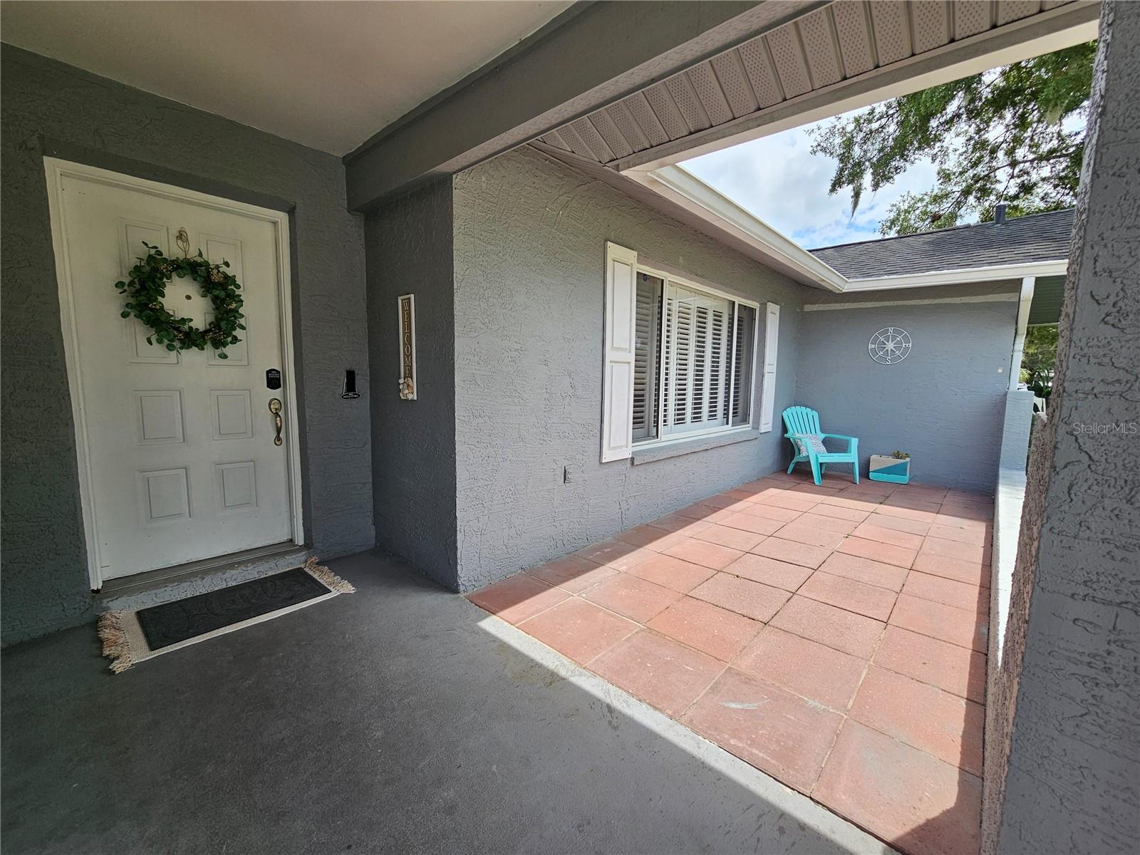2028 Nobleton Ave Property Photo 2