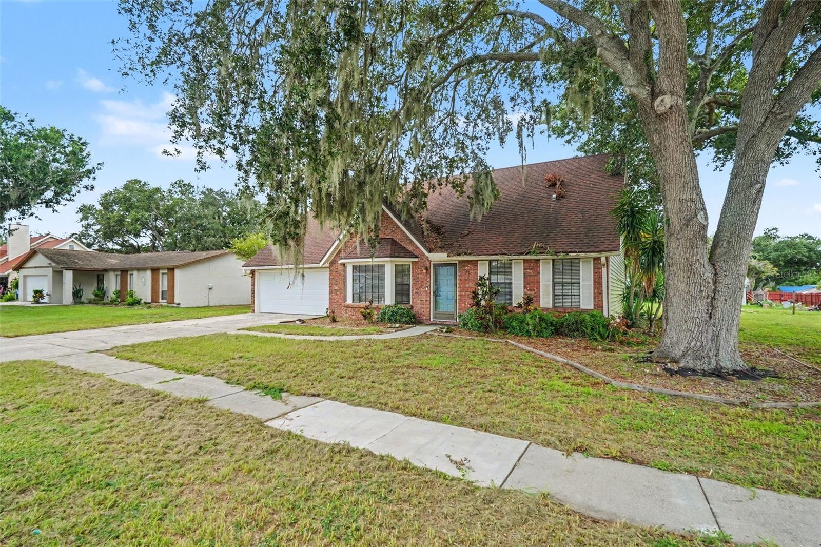 736 SANDY CREEK DR Property Photo 1