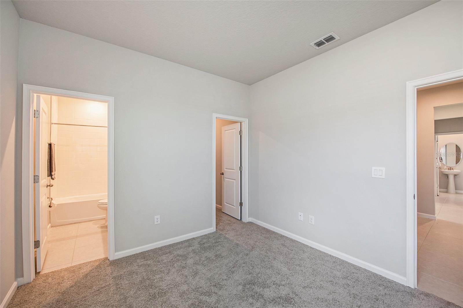2326 Village Amble Loop Property Photo 22