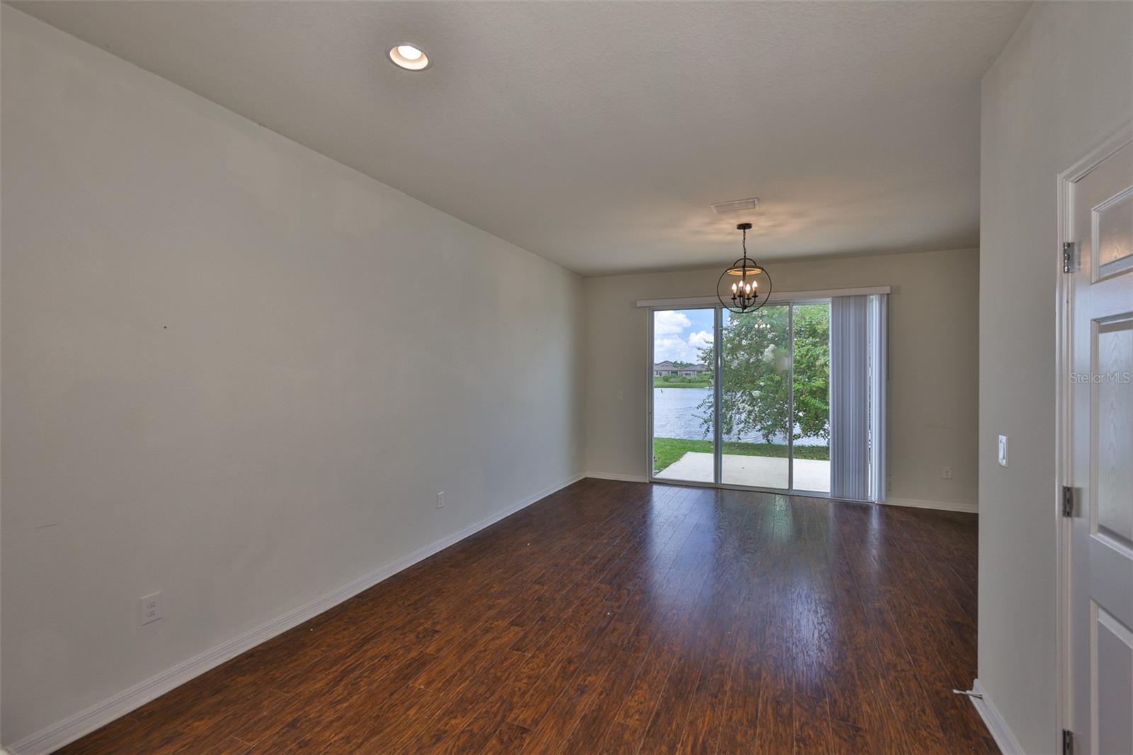 9160 Hillcroft Dr Property Photo 9