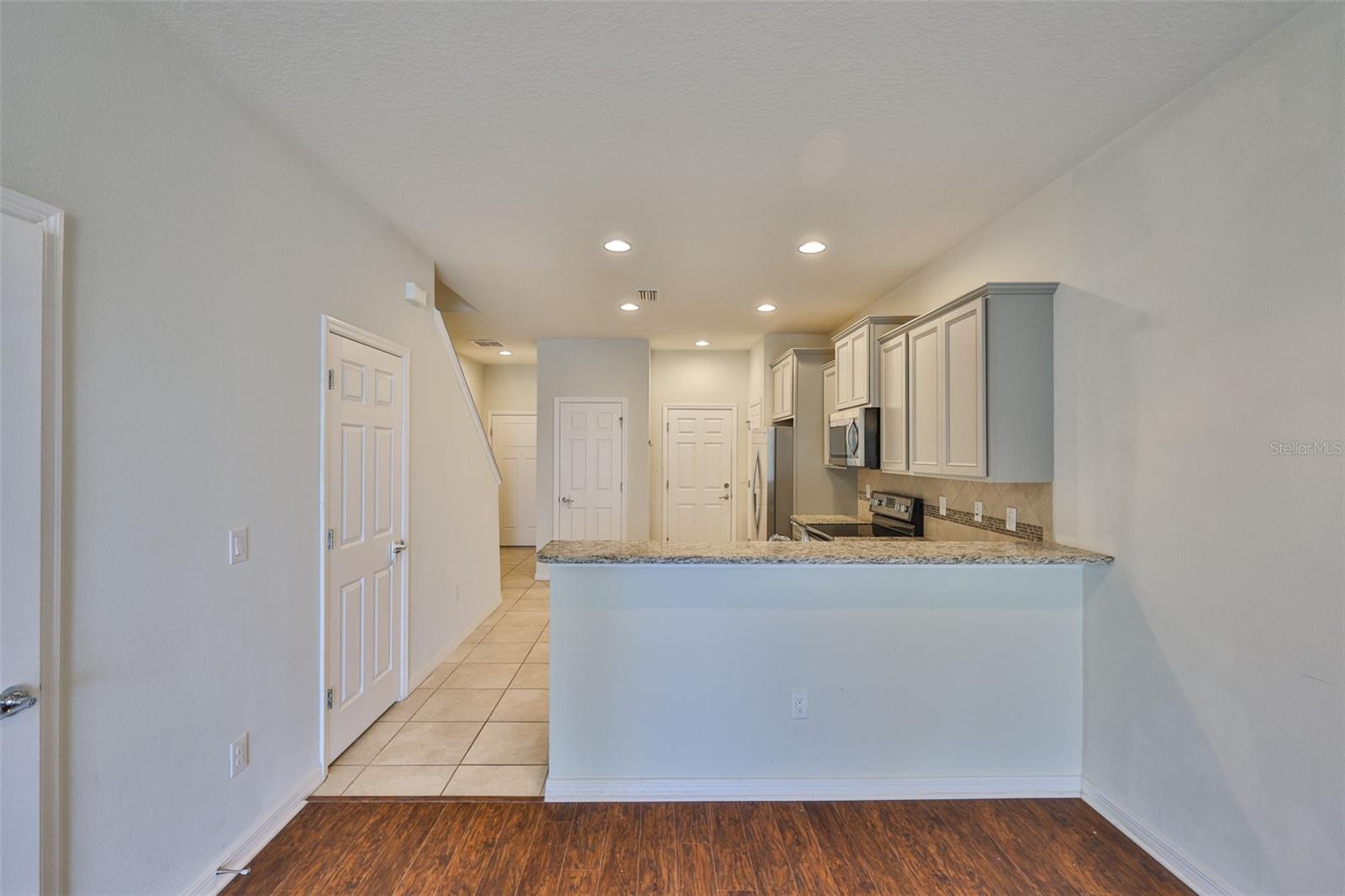 9160 Hillcroft Dr Property Photo 10