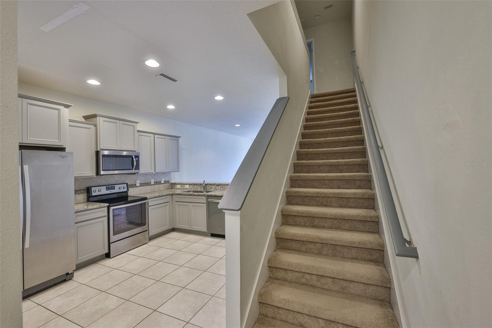 9160 Hillcroft Dr Property Photo 16