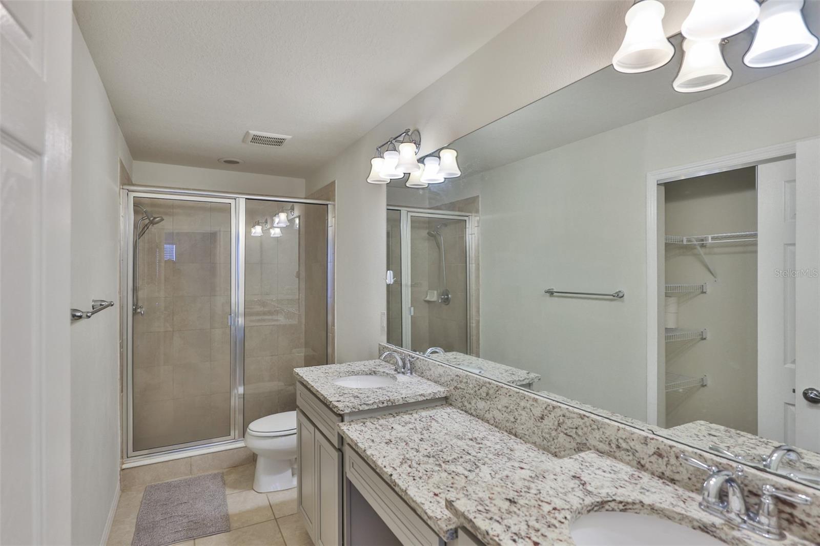 9160 Hillcroft Dr Property Photo 24