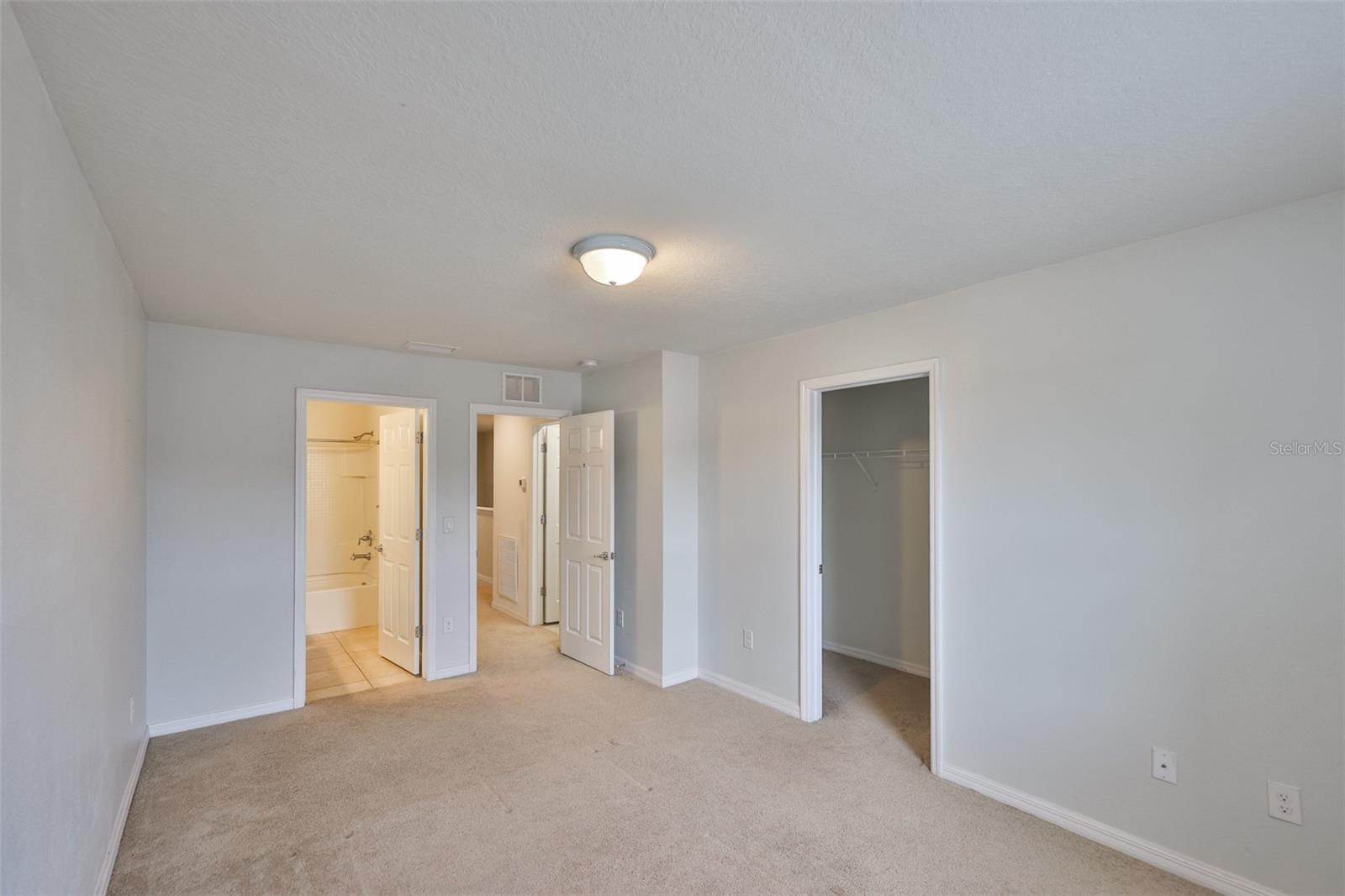 9160 Hillcroft Dr Property Photo 27