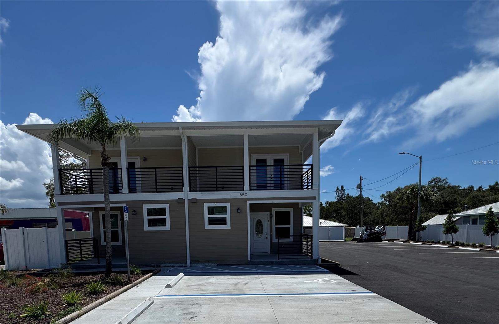650 E Tarpon Ave #c2 Property Photo 1