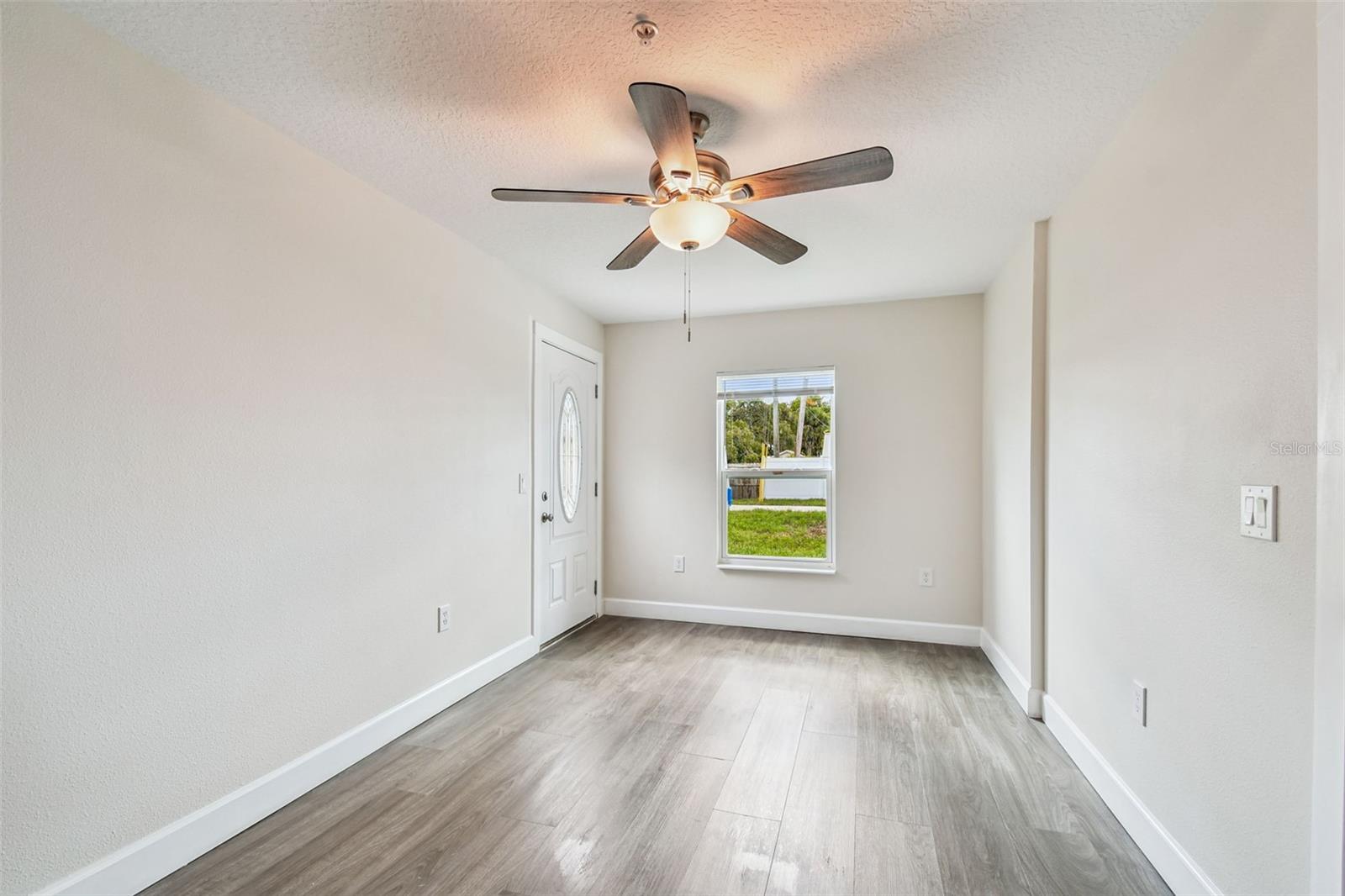 650 E Tarpon Ave #c2 Property Photo 25