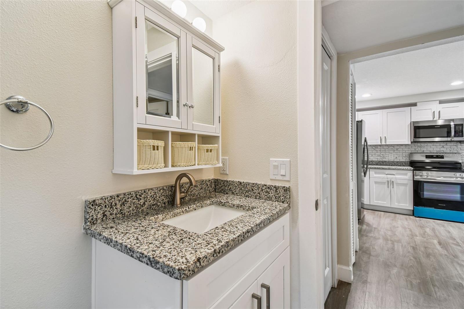 650 E Tarpon Ave #c2 Property Photo 36