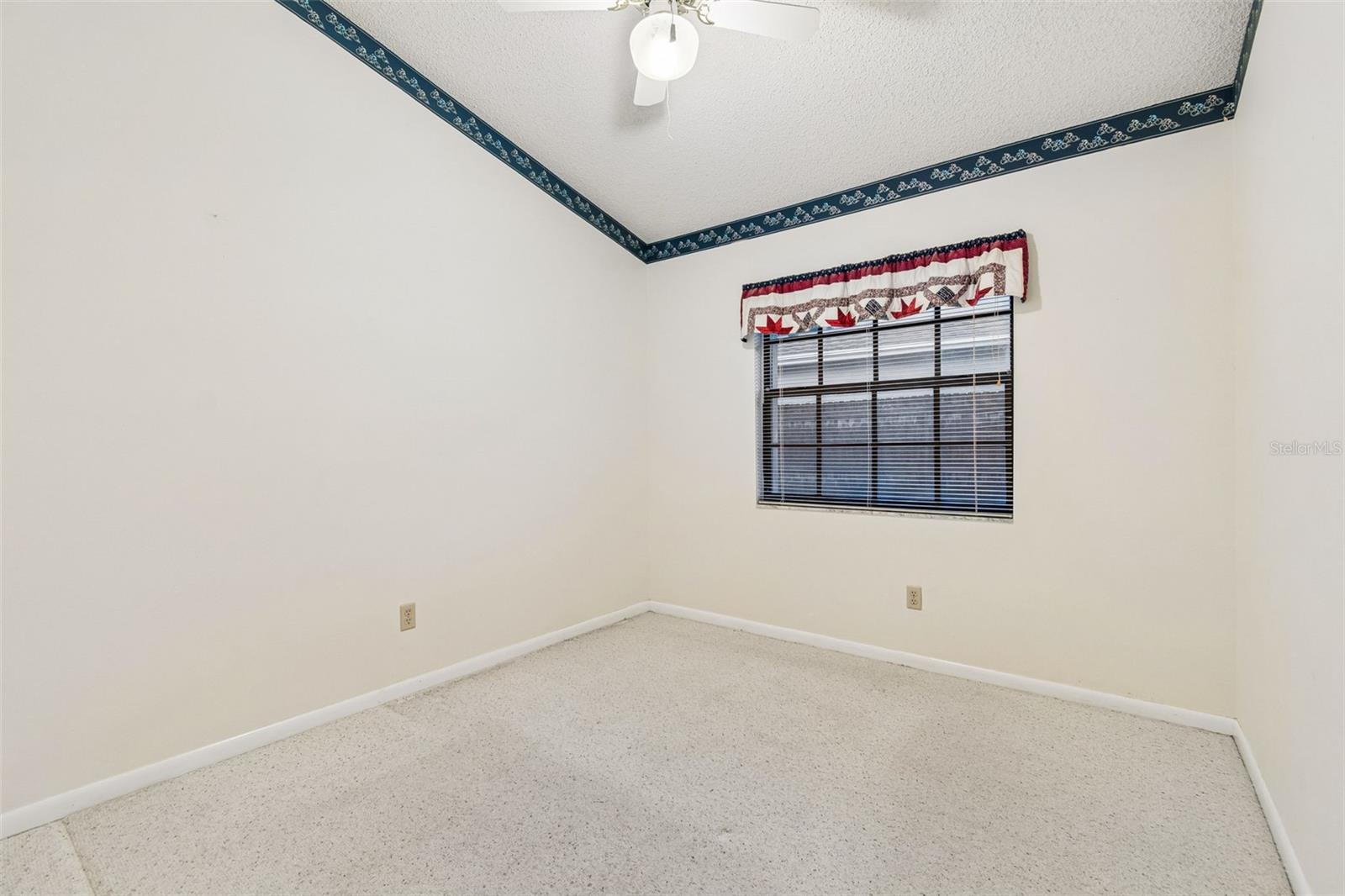 11301 Maybrook Ave Property Photo 11