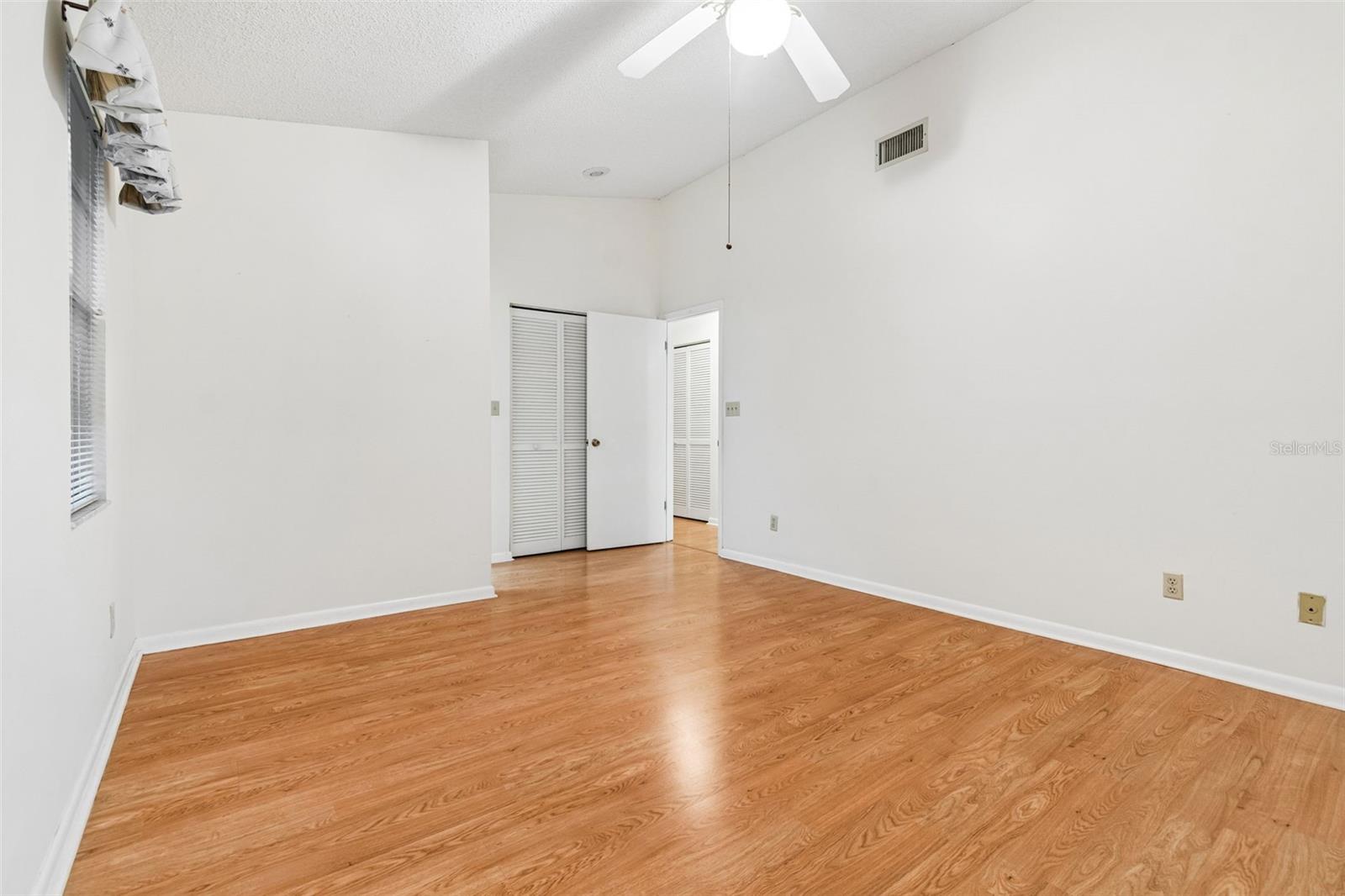 11301 Maybrook Ave Property Photo 17